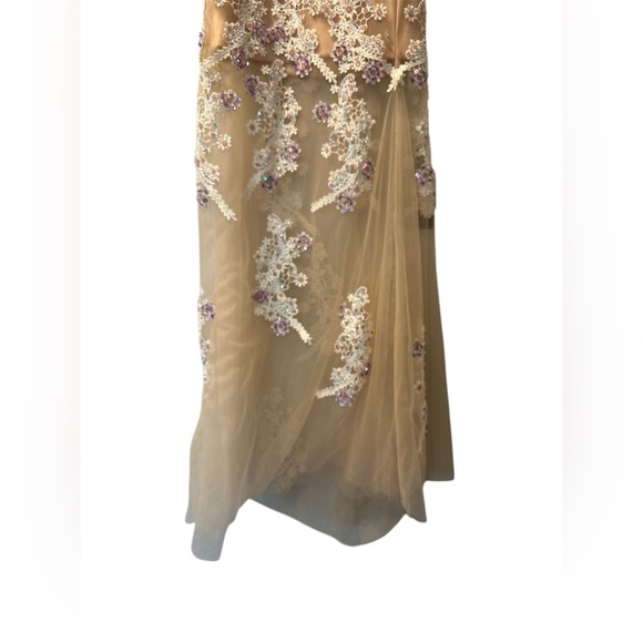 Morilee Madeline Gardner Lace Sequin Detailed Long Maxi ~ Size 2 - Picture 7 of 8